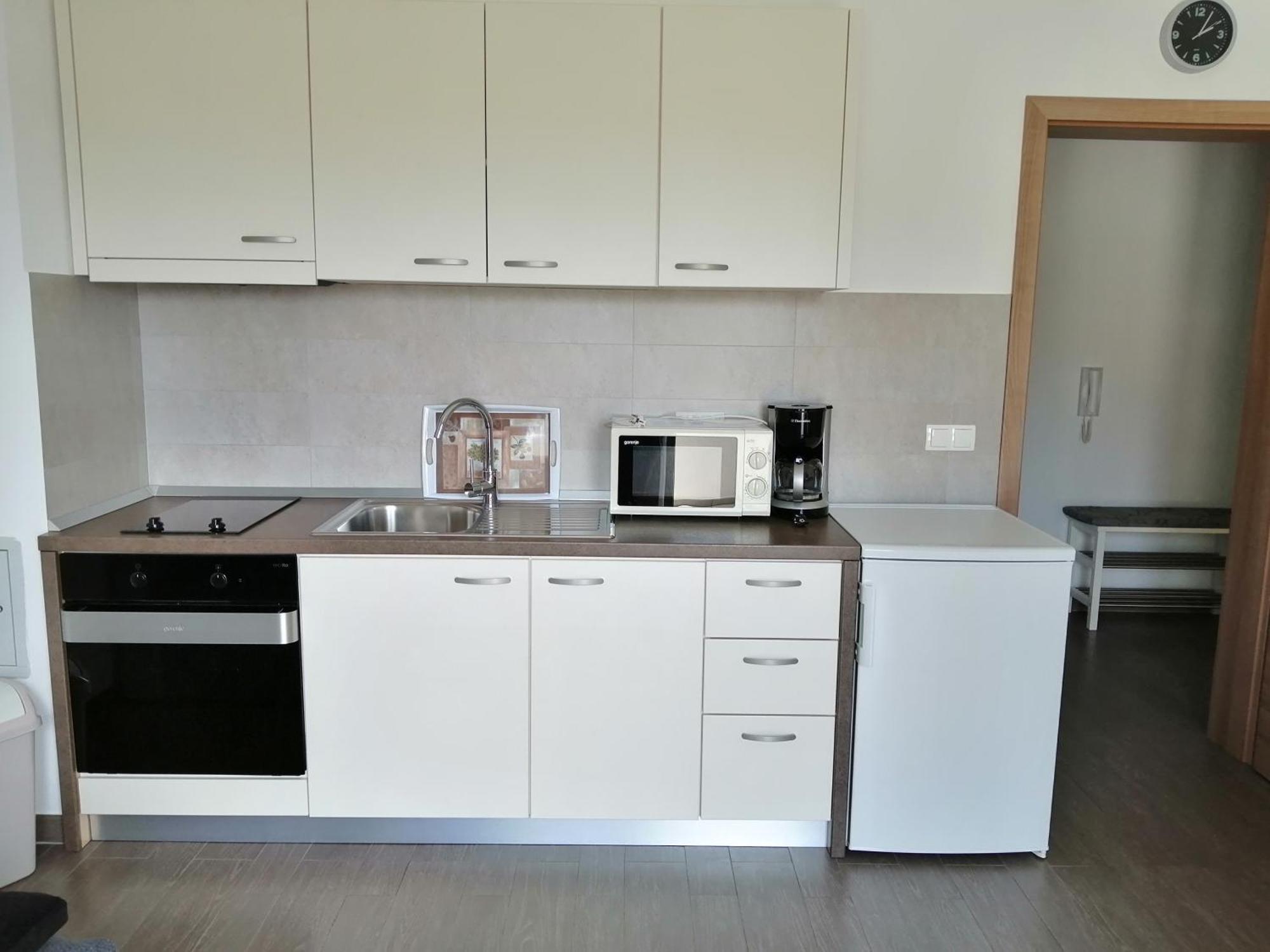 Villa Luce Apartment House Karlobag Exteriör bild