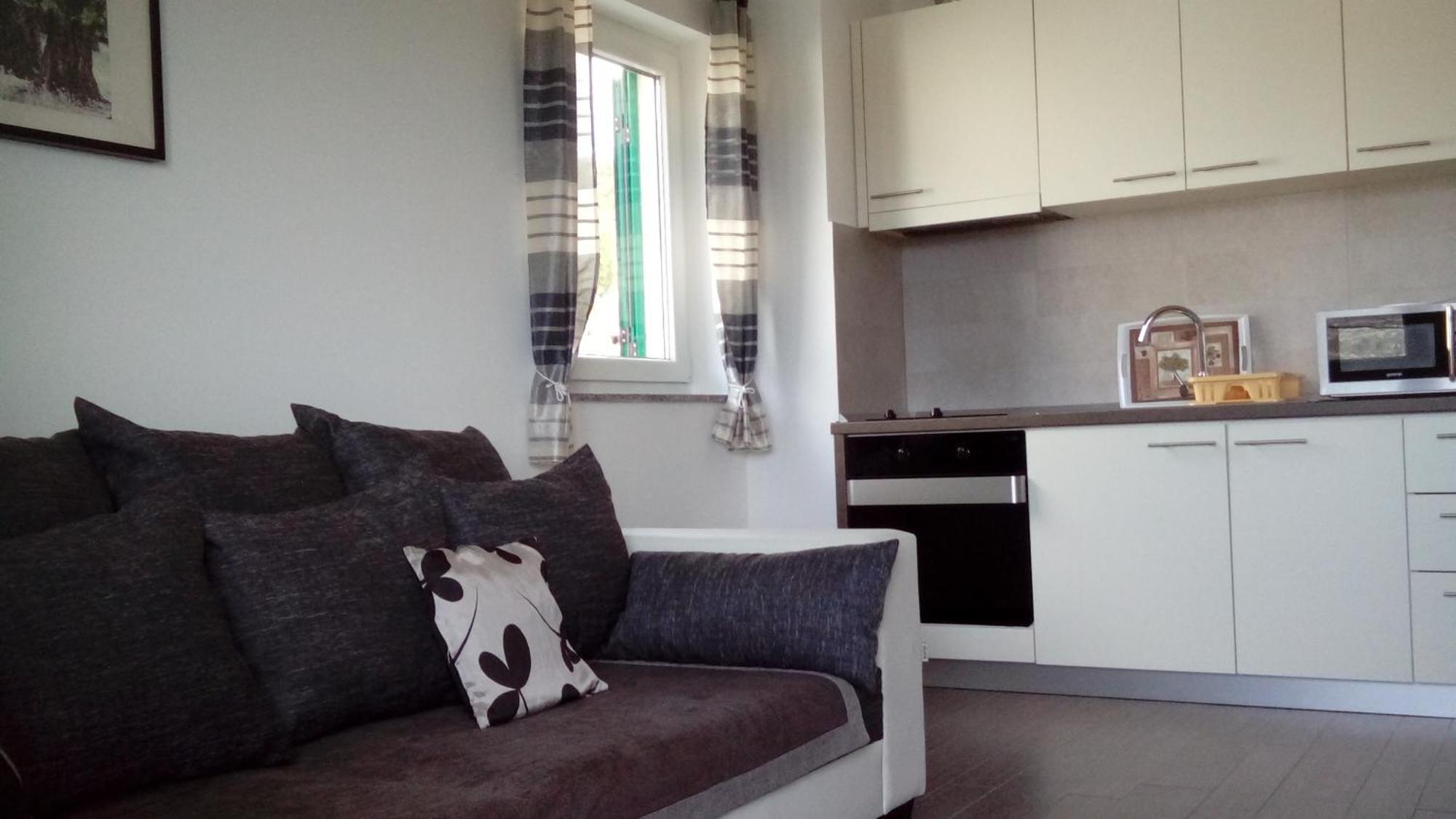 Villa Luce Apartment House Karlobag Exteriör bild